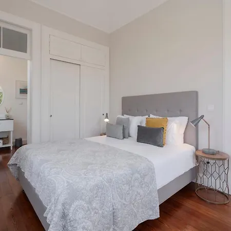 Quebra Costas By An Island Фуншал