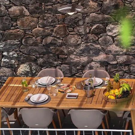 Quebra Costas By An Island